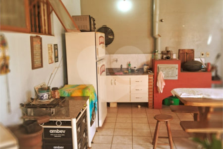 Casa à venda com 3 quartos, sendo 1 suíte, no condomínio Acmti - Colinas do Mosteiro, Terras de Itaici e Recanto dos Pássaros, Indaiatuba - SP