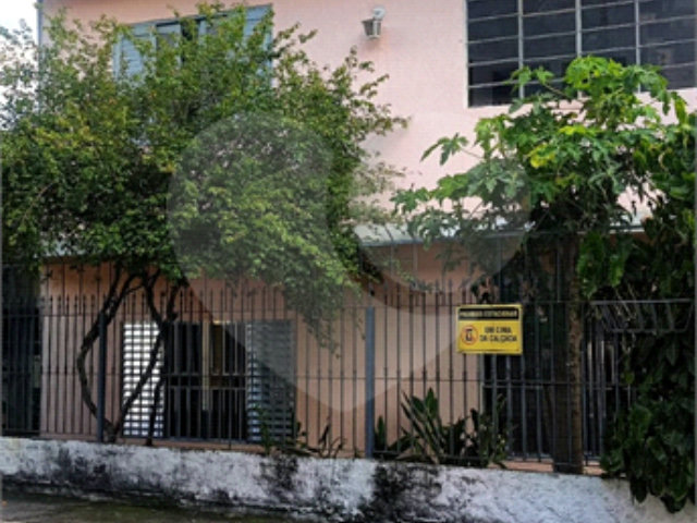 Casa à venda com 6 quartos, sendo 1 suíte,  em Tremembé, São Paulo, SP