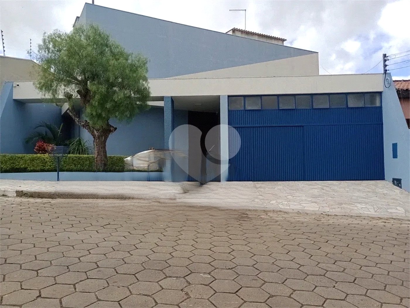 Casa à venda com 4 quartos, sendo 1 suíte, em Vila Rosa, Itapetininga, SP