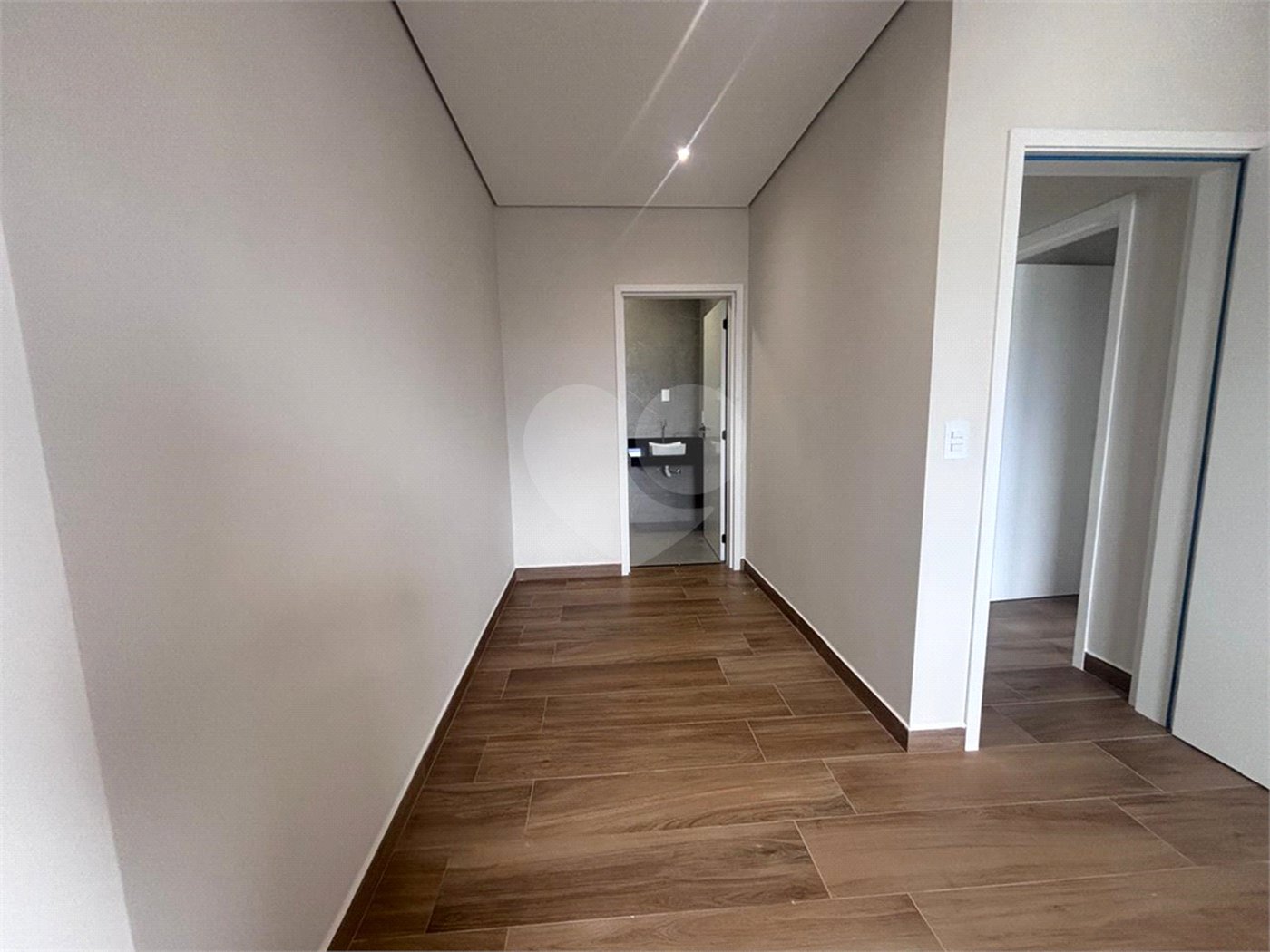 Casa à venda com 3 suítes no condomínio Campos do Conde I e II, Sorocaba - SP