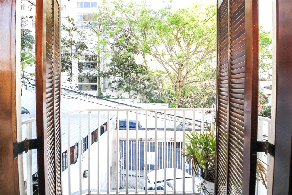 Casa para alugar com 3 suítes em Alto da Lapa, São Paulo, SP
