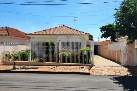 Casa à venda com 3 quartos no Centro, Araraquara, SP