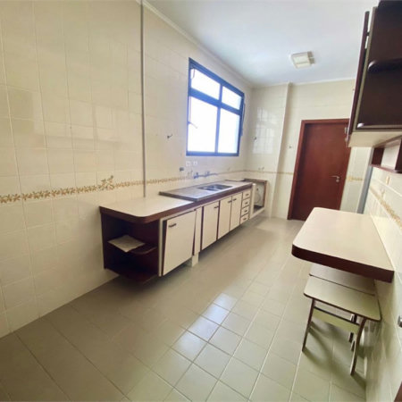 Apartamento Residencial à venda, Centro, Guarujá - AP1385.