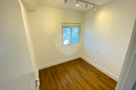 Apartamento à venda ou para alugar com 3 quartos, sendo 1 suíte,  em Vila Mogilar, Mogi das Cruzes, SP