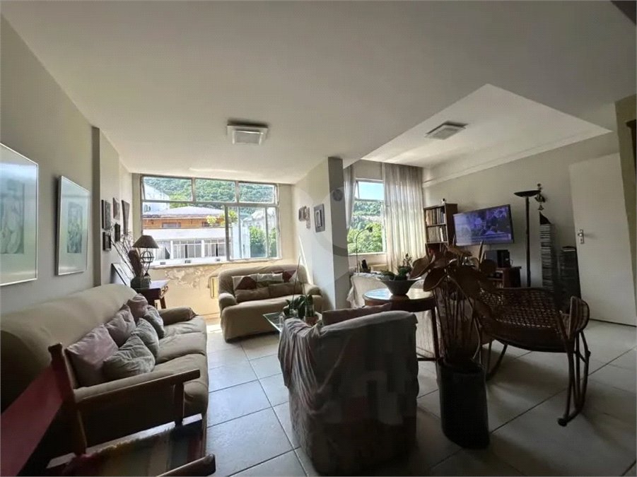Apartamento à venda com 2 quartos em Laranjeiras, Rio de Janeiro, RJ