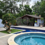Casa à venda com 6 quartos, sendo 4 suítes, no condomínio Alpes da Cantareira, Mairiporã - SP