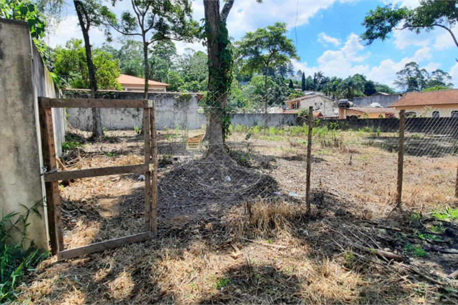 Terreno à venda em Mantiqueira, Mairiporã, SP