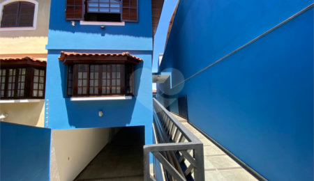 Sobrado à venda com 3 quartos, sendo 1 suíte,  em Tremembé, São Paulo, SP