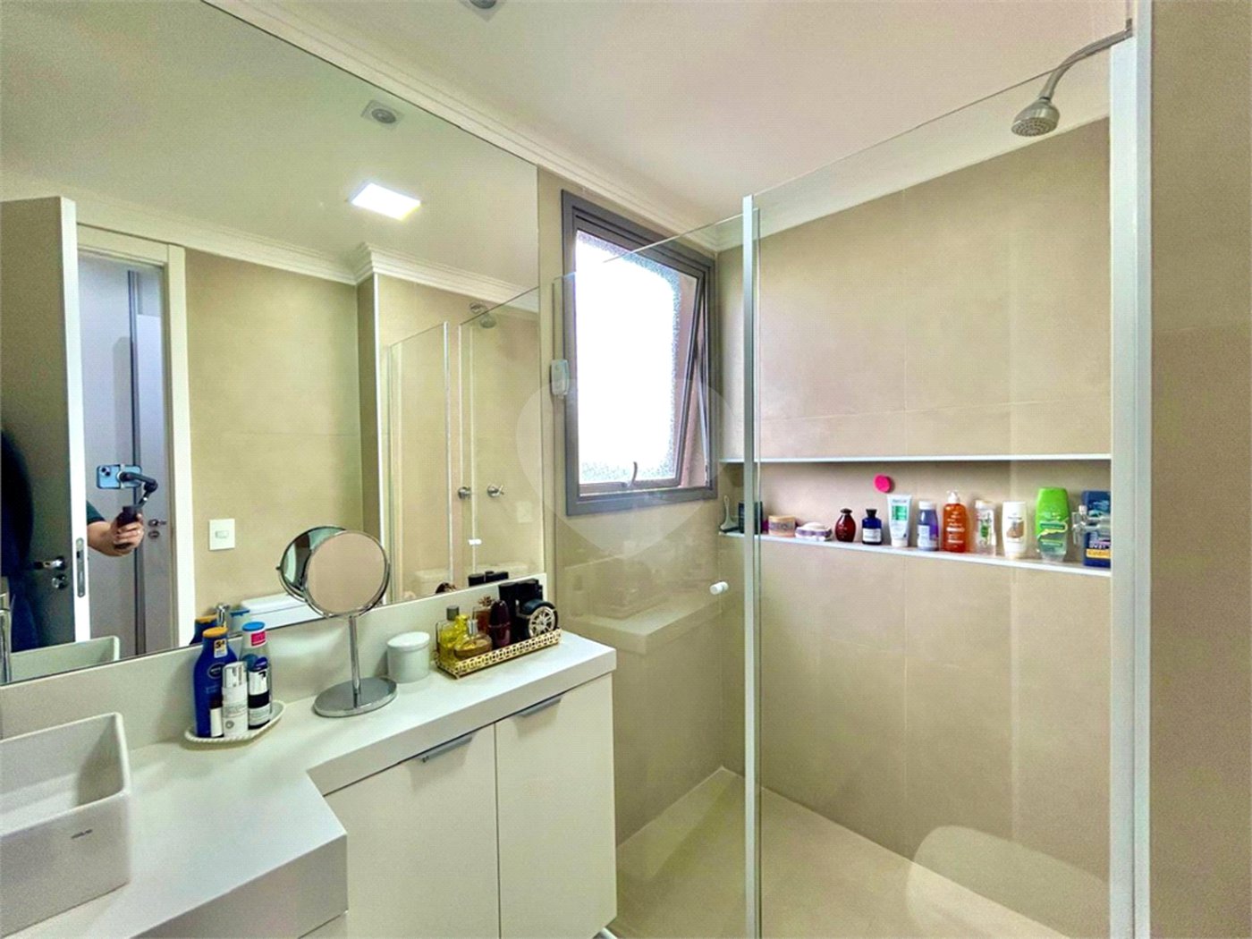 Apartamento à venda com 3 suítes em Jardim Prudência, São Paulo, SP