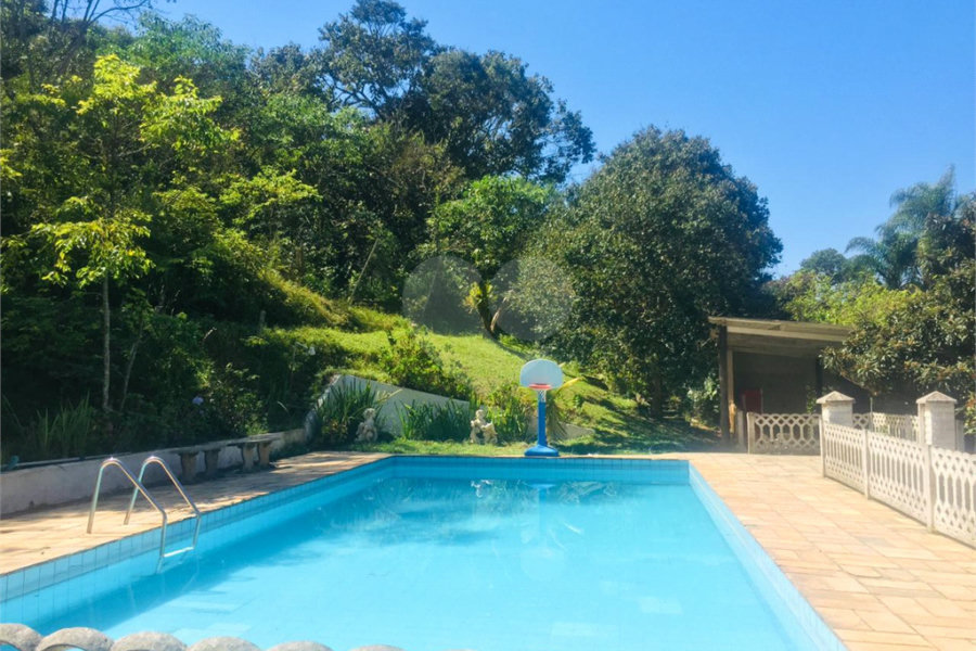 Sítio à venda com 9 quartos, sendo 4 suítes, em Remédios, Mairiporã, SP