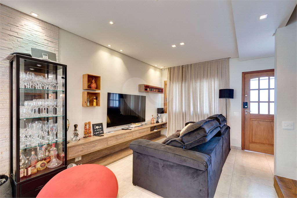 Casa à venda com 4 quartos, sendo 3 suítes, no condomínio Vila Hípica, São Paulo - SP