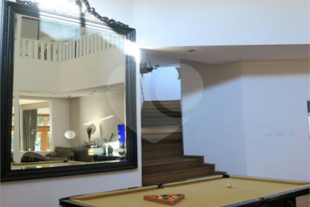 Casa em condomínio à venda com 4 quartos, sendo 3 suítes, em Jardim Vitória Régia, São Paulo, SP