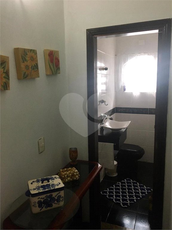 Sobrado à venda com 3 quartos em Vila Galvão, Guarulhos, SP