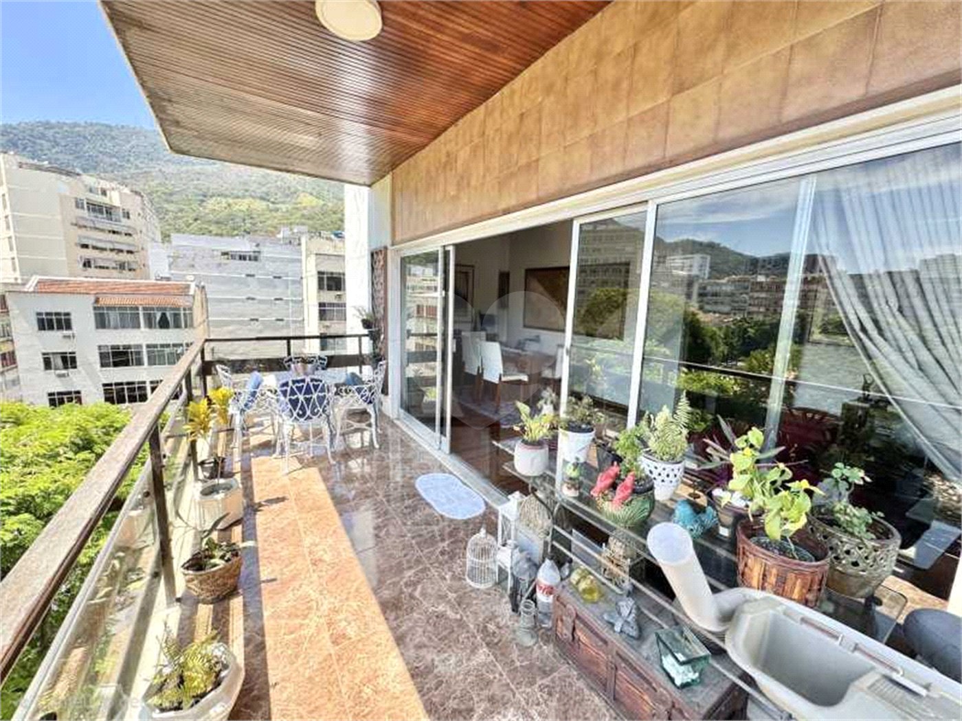 Apartamento à venda com 3 quartos, sendo 1 suíte,  em Tijuca, Rio de Janeiro, RJ