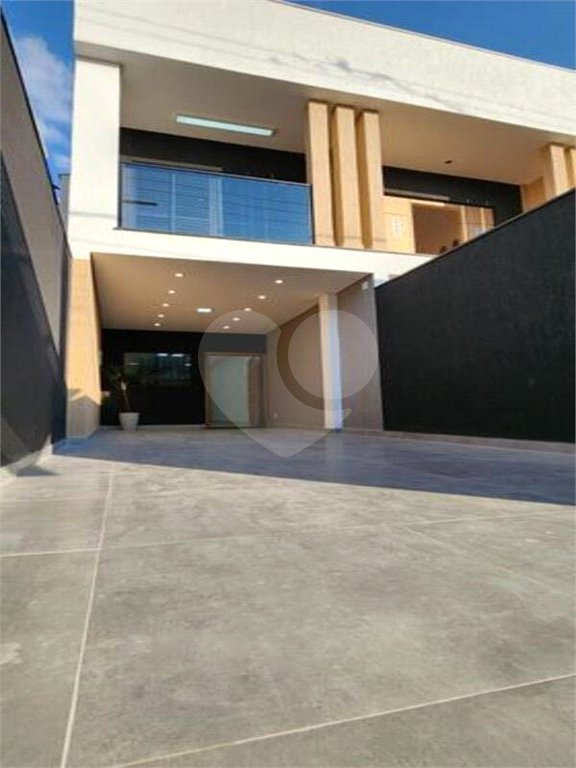 Casa à venda com 1 quarto, sendo 2 suítes,  no condomínio Residencial Oliveira, São Paulo - SP