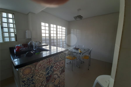 Casa Térrea à venda com 2 quartos, sendo 1 suíte, em Vila Nivi, São Paulo, SP