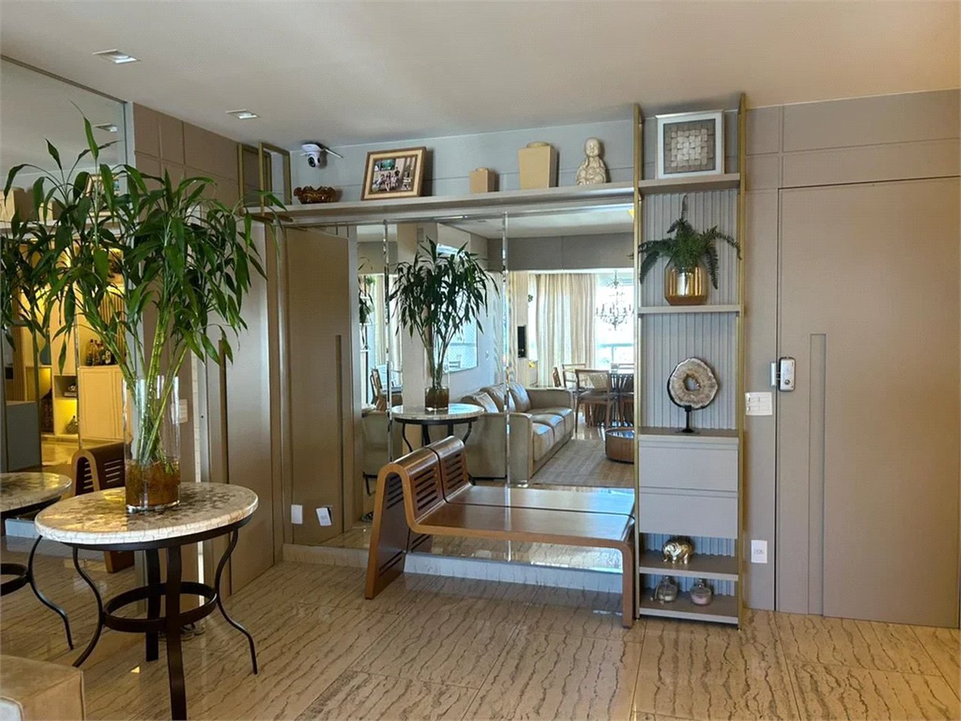 Apartamento à venda com 3 quartos, sendo 1 suíte, em Vila Anastácio, São Paulo, SP