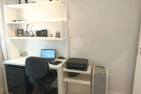 Apartamento à venda com 3 quartos, sendo 1 suíte, em Vila Gomes, São Paulo, SP