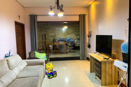 Casa à venda com 2 quartos, sendo 1 suíte,  em Parque Bela Vista, Votorantim, SP