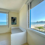Apartamento Frente Mar com 4 Quartos para Venda ou Locação em Pitangueiras – Guarujá/SP