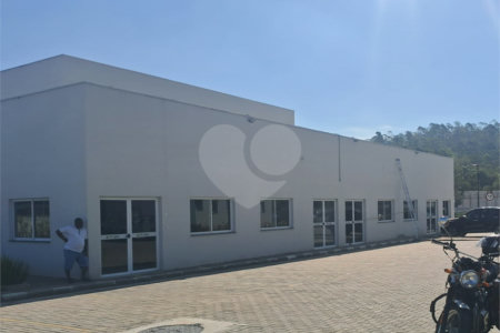Apartamento à venda com 1 quarto em Botujuru, Mogi das Cruzes, SP