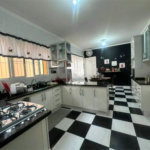 Casa à venda com 3 quartos, sendo 1 suíte, no condomínio Residencial Delle Stelle, Louveira - SP