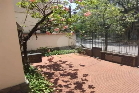 Casa à venda com 3 quartos, sendo 1 suíte, em Tijuca, Rio de Janeiro, RJ