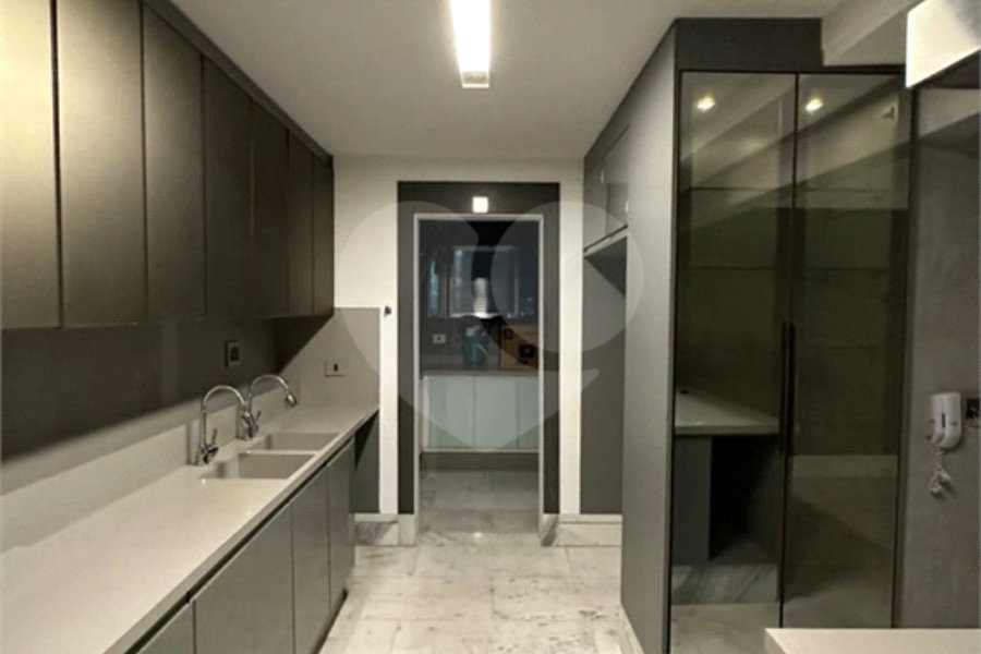 Apartamento à venda com 3 quartos, sendo 1 suíte, em Pompéia, São Paulo, SP