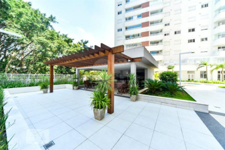 Apartamento à venda com 3 quartos, sendo 1 suíte,  no Centro, Diadema, SP
