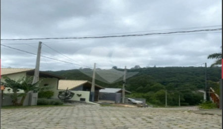 Terreno à venda no condomínio Águas de São Pedro, Mairiporã - SP