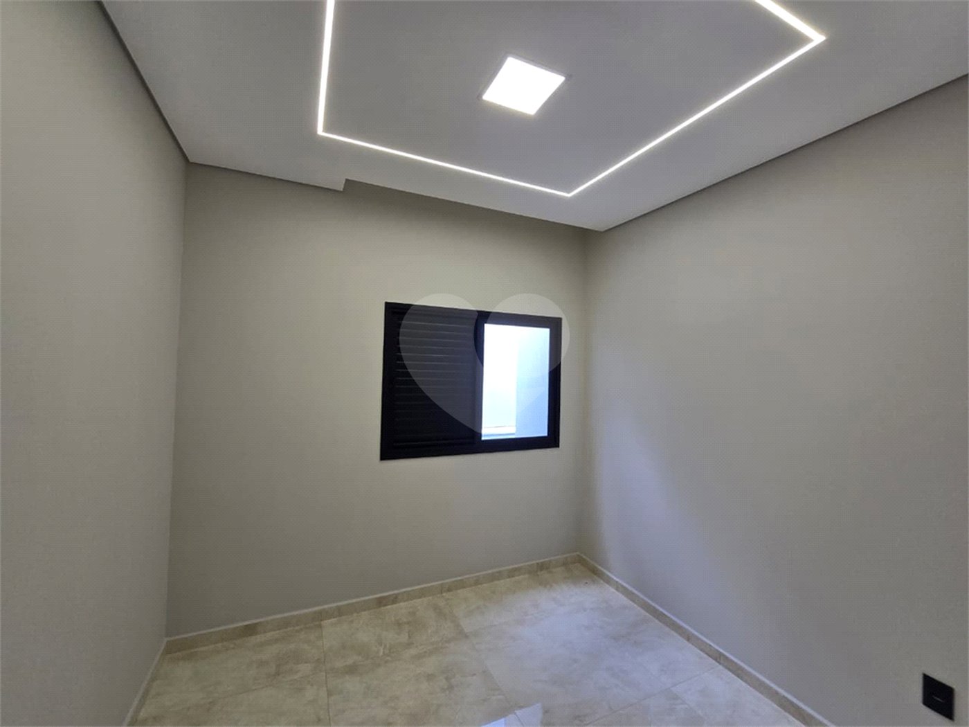Casa à venda com 2 quartos, sendo 1 suíte,  em Residencial Lago dos Ipês, Itapetininga, SP