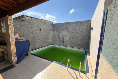 Sobrado à venda com 2 quartos em Jardim Monte Cristo, Suzano, SP