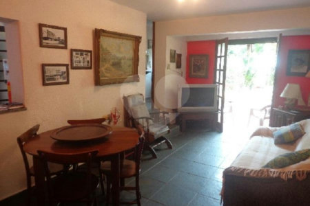 Sobrado à venda com 3 quartos, sendo 2 suítes, em Indianópolis, São Paulo, SP