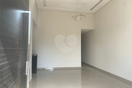 Casa à venda com 3 suítes no condomínio Condomíno Helena Maria, Sorocaba - SP
