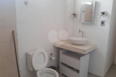 Sobrado à venda com 3 quartos em Jardim Monte Kemel, São Paulo, SP