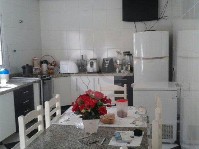Casa à venda com 4 quartos, sendo 3 suítes,  no condomínio Travessa Camarajibe,12, São Paulo - SP