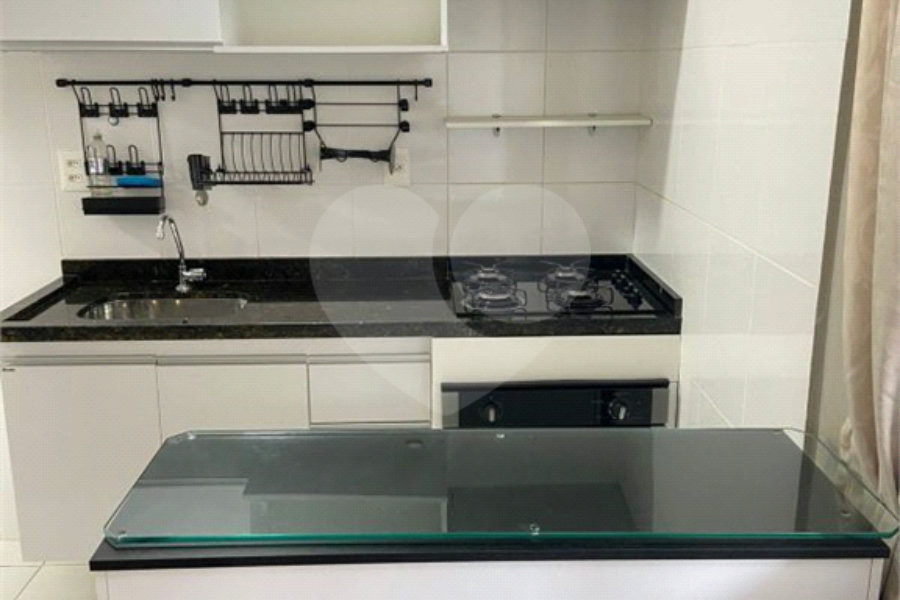 Casa à venda ou para alugar com 2 quartos no condomínio Esmeraldino, São Paulo - SP