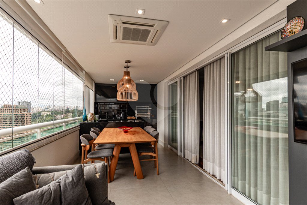 Apartamento à venda com 3 suítes em Brooklin, São Paulo, SP