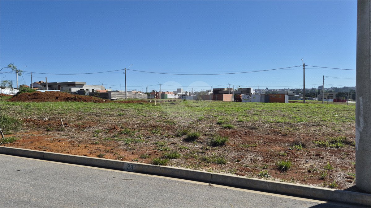 Terreno à venda em Loteamento Residencial Tivolli, Itapetininga, SP