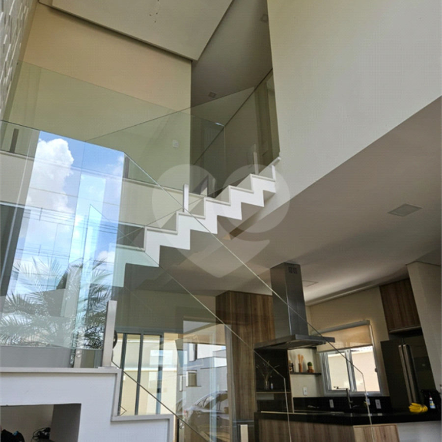 Casa à venda com 3 quartos, sendo 1 suíte, no condomínio Parque Real, Indaiatuba - SP