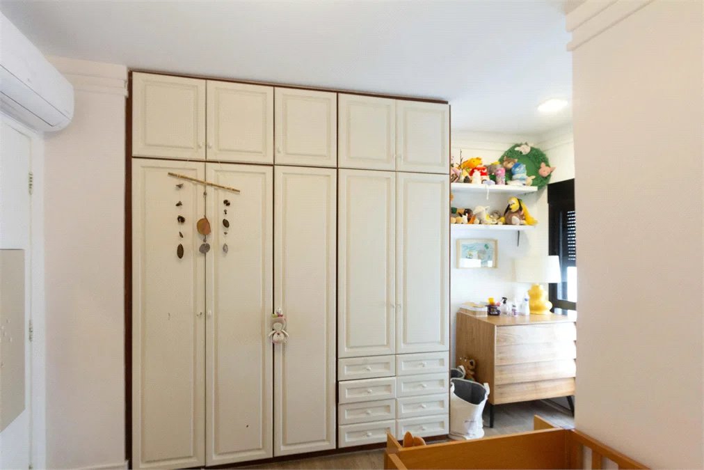 Apartamento à venda com 4 suítes em Vila Nova Conceição, São Paulo, SP