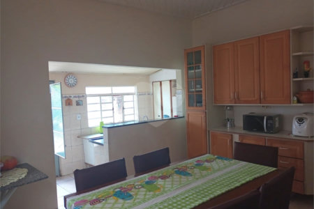Casa à venda com 3 quartos, sendo 1 suíte, em Vila Regina, Itapetininga, SP