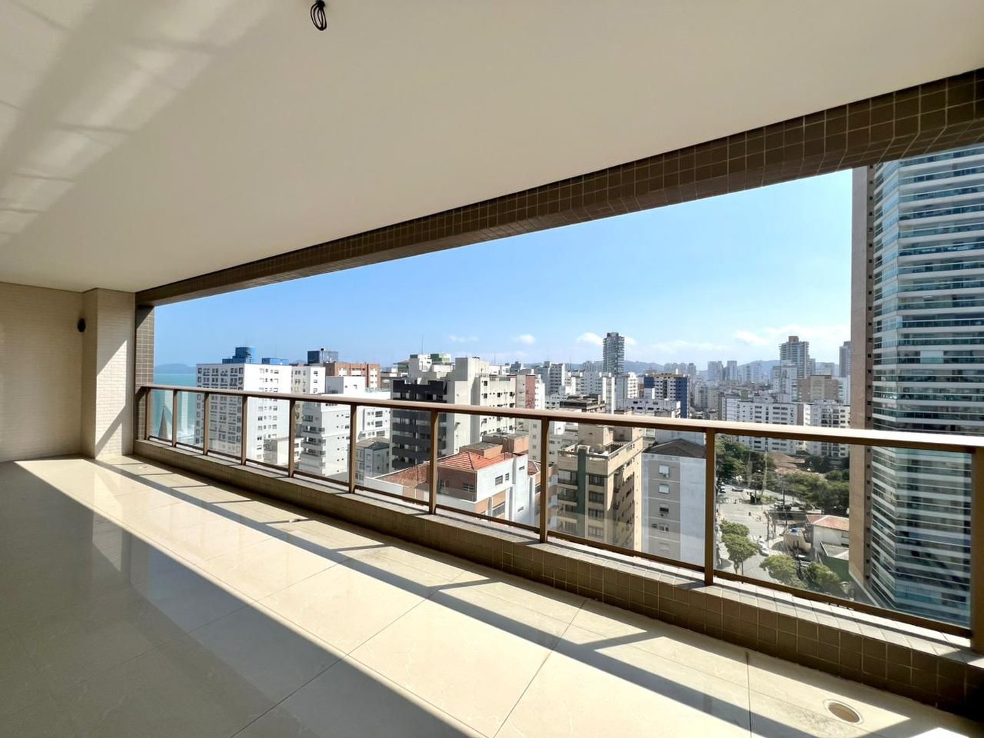 Apartamento com 3 dormitórios à venda, 210 m² por R$ 3.300.000,00 - Boqueirão - Santos/SP