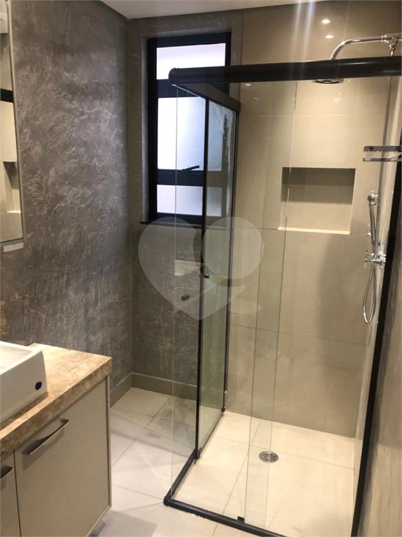Casa à venda com 4 quartos, sendo 2 suítes,  em Horto Florestal, São Paulo, SP