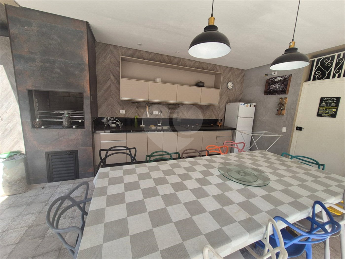 Casa à venda ou para alugar com 3 suítes no condomínio Sausalito, Mairiporã - SP