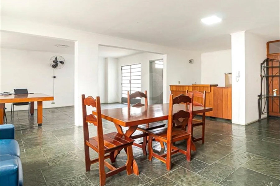 Apartamento à venda com 2 quartos em Aclimação, São Paulo, SP
