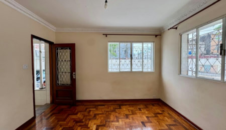 CASA AMPLA COM QUINTAL  150m² - 1.799.000,00 - Aparecida - Santos/SP