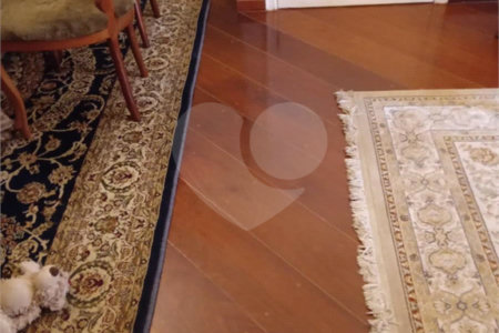 Apartamento à venda com 3 quartos, sendo 2 suítes,  em Campo Belo, São Paulo, SP