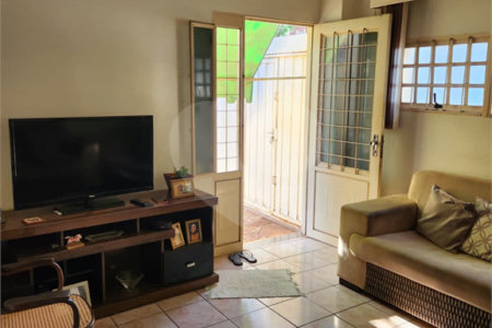 Casa à venda com 5 quartos em Jardim Ártico, Araraquara, SP