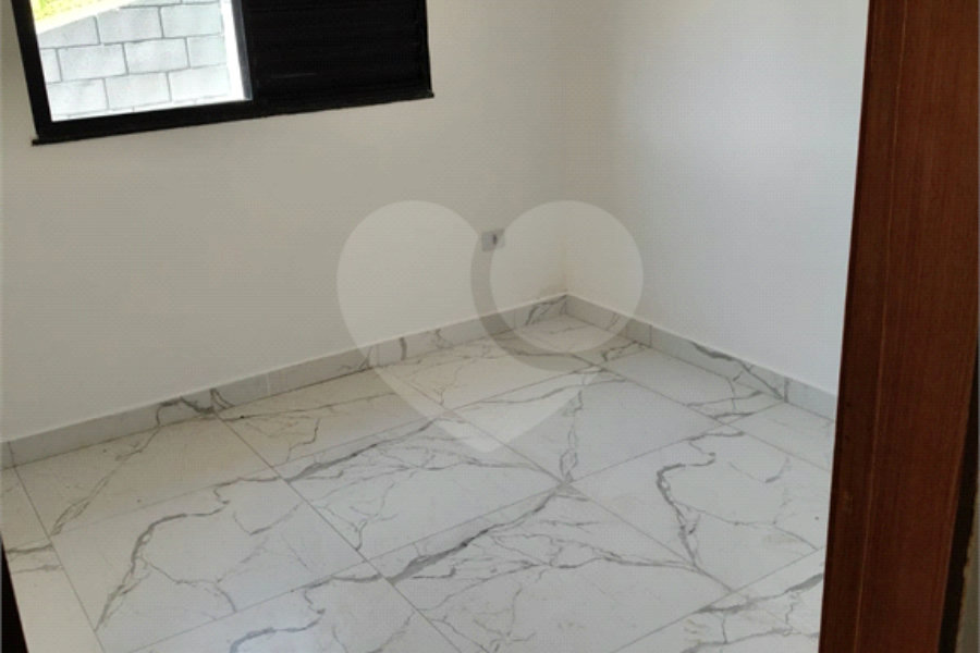 Casa à venda com 2 quartos no condomínio Águas de São Pedro, Mairiporã - SP